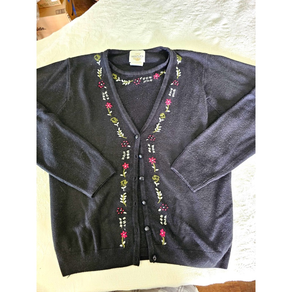 Vintage J.R. Bentley Embroidered Floral 2-in-1 Layered Sweater - Size Small
